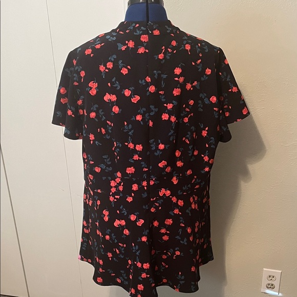 Lane Bryant Peplum Floral Black with Pinkish Red Accents Top V Neck | Size 18 - Picture 3 of 13